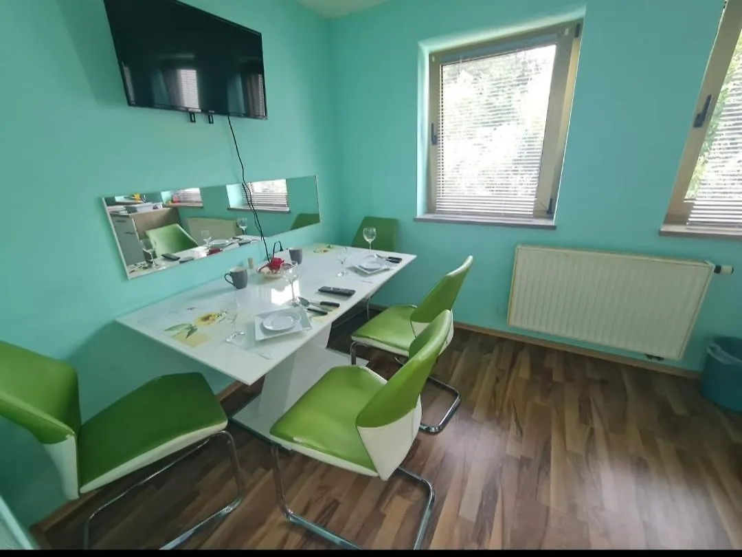 Hotel Neue Krone Markt Erlbach 2*,